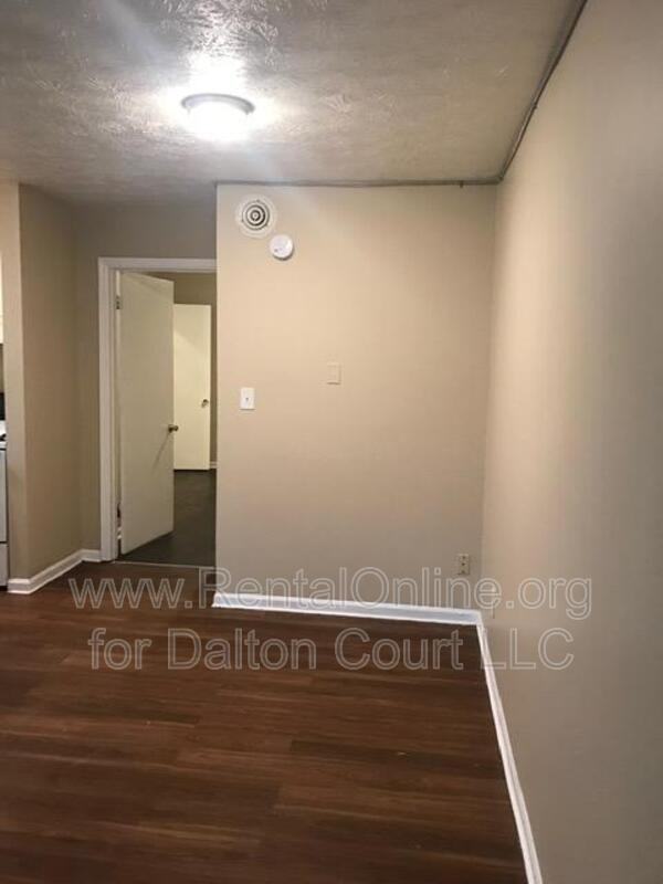 1972 Cambridge Dr #29 - Photo 4 of 13