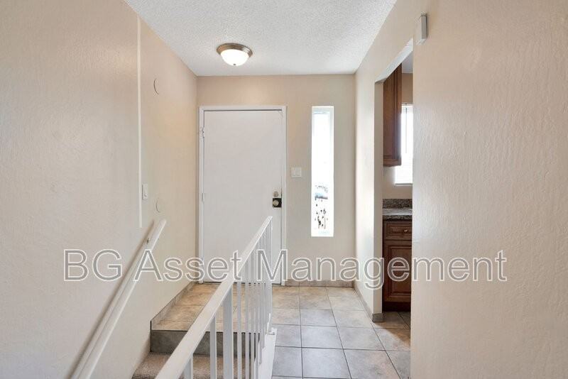 114 Avian Dr - Photo 2 of 19