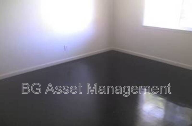 1407 Visalia Ave - Photo 3 of 9