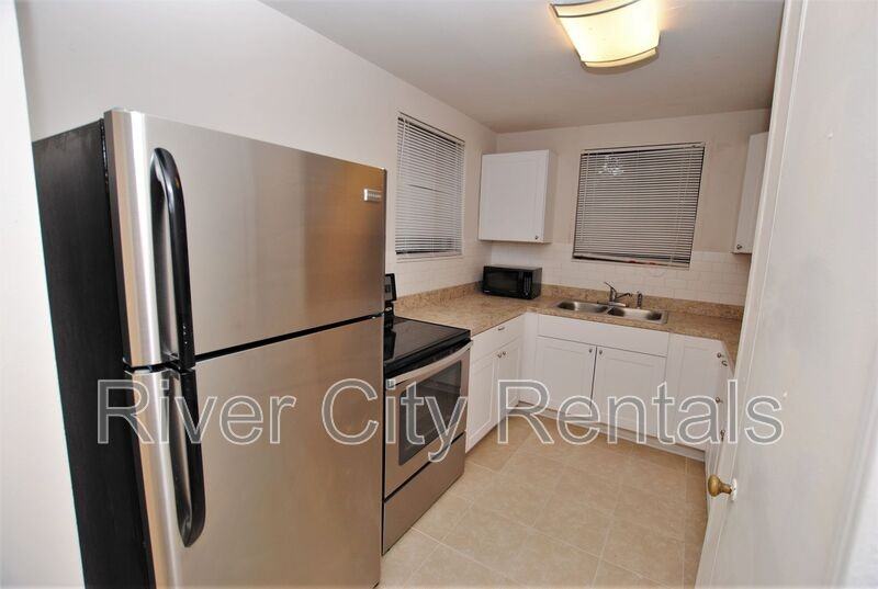 2729 Oak St #2731 - Photo 6 of 19