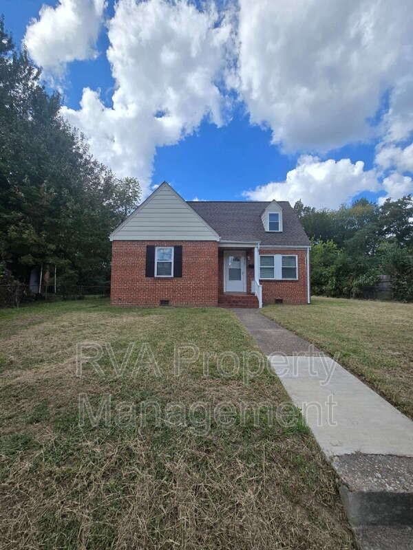 3417 Danbury Rd - Photo 3 of 10