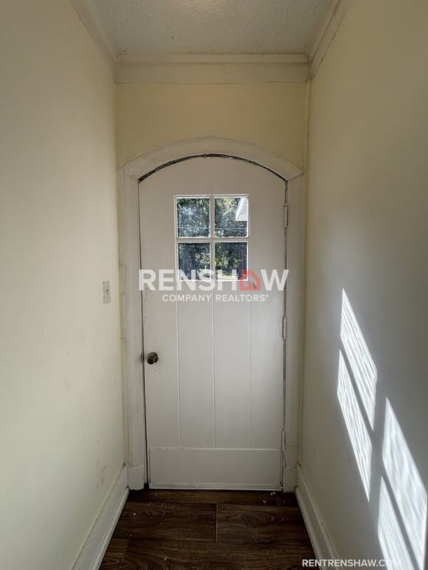 1294 S Barksdale St - Photo 3 of 40