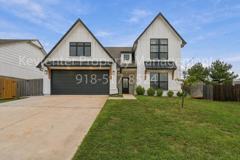 7104 S Kalanchoe Ave - Photo 1 of 1