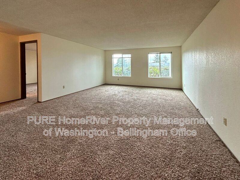 2002 E Division St #B - Photo 4 of 16