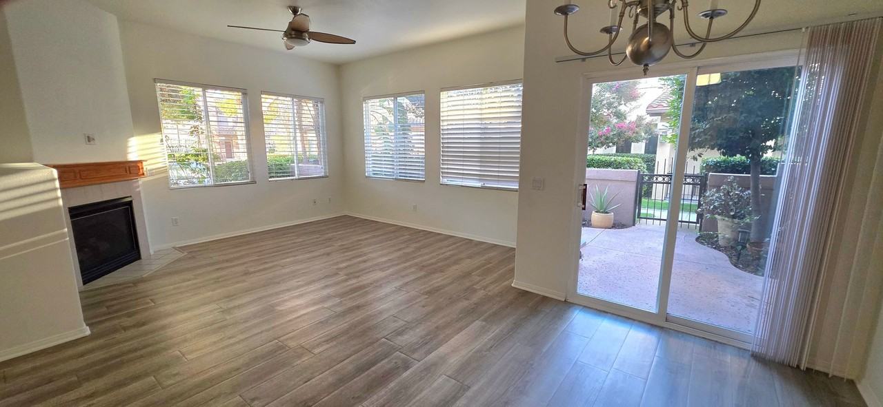 1372 Ashton Park Ln - Photo 5 of 18