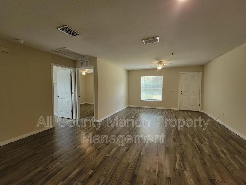 157 Bahia Terrace Dr #4 - Photo 4 of 8