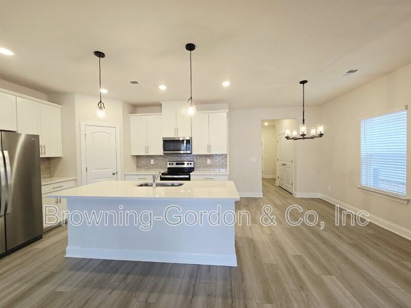 1407 Japonica Aly - Photo 2 of 25