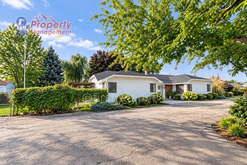 12825 W Mcmillan Rd - Photo 2 of 8