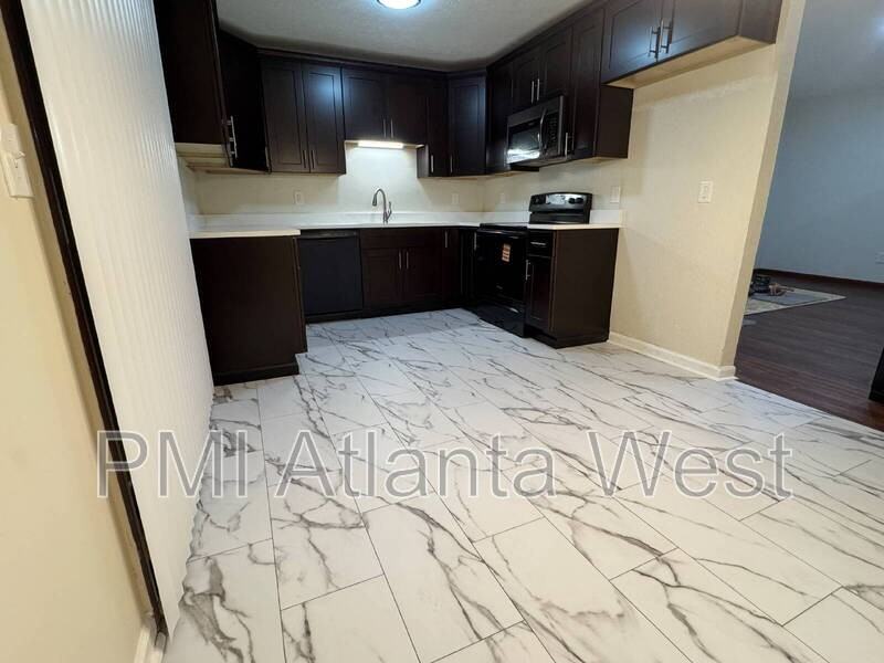 2134 Valley Oaks Dr Se - Photo 3 of 23