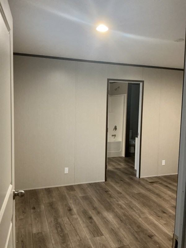 60 Poole Cir - Photo 4 of 4