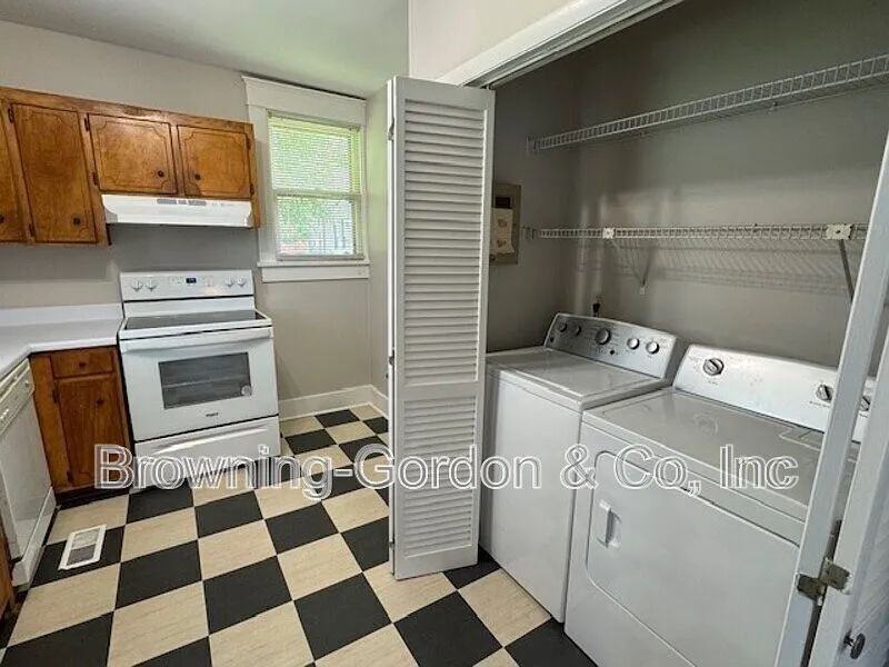 608 - Photo 7 of 11