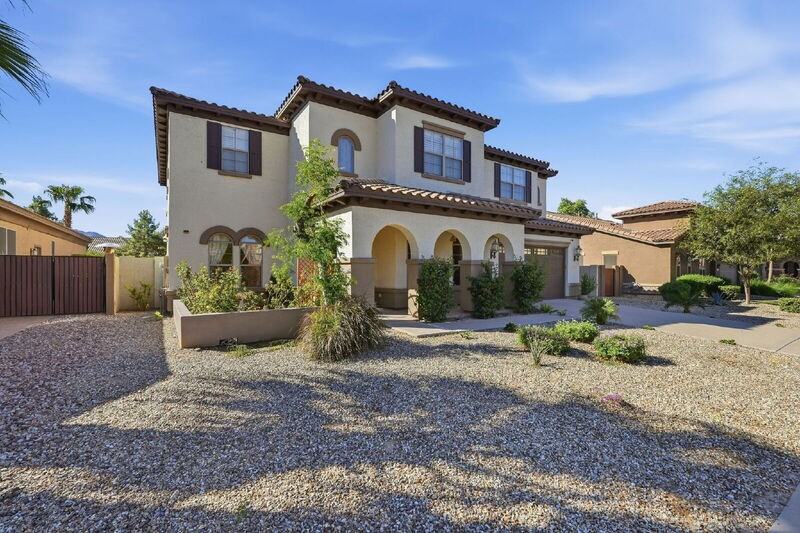 3137 E Fandango Dr - Photo 3 of 50