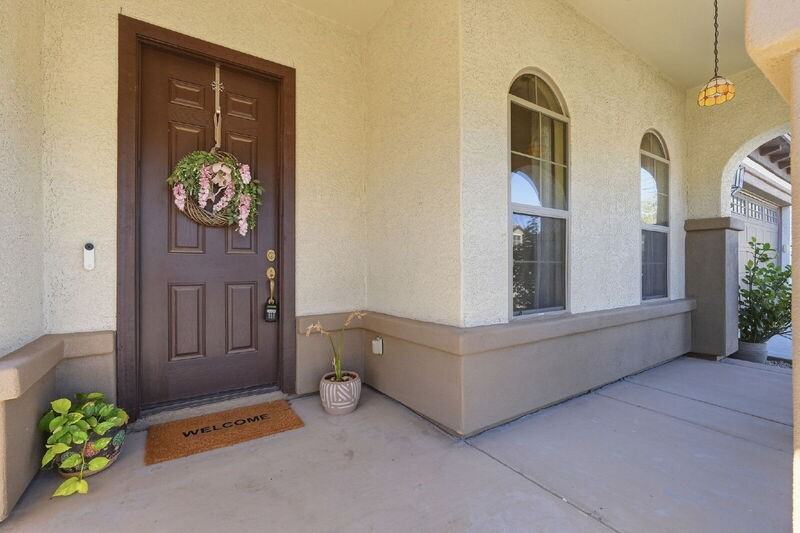 3137 E Fandango Dr - Photo 4 of 50