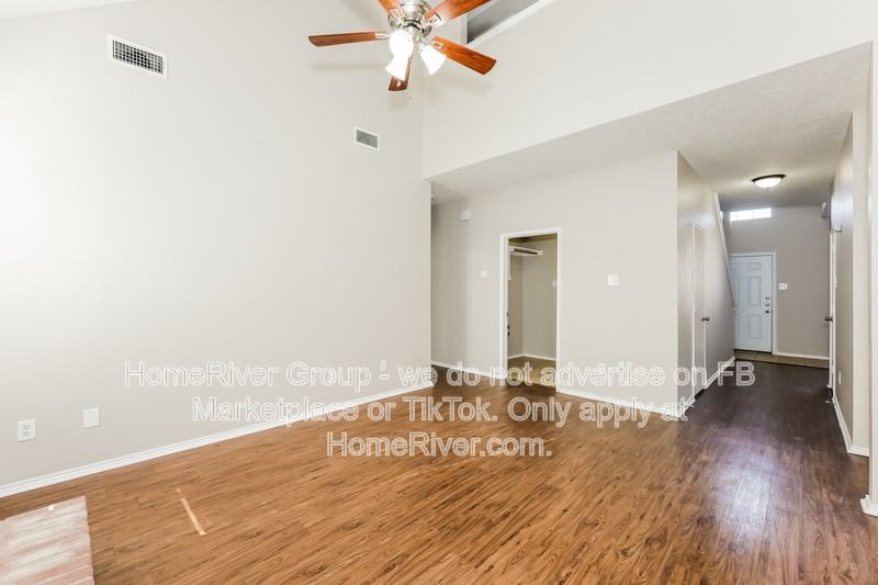 542 Alameda Ave - Photo 3 of 23