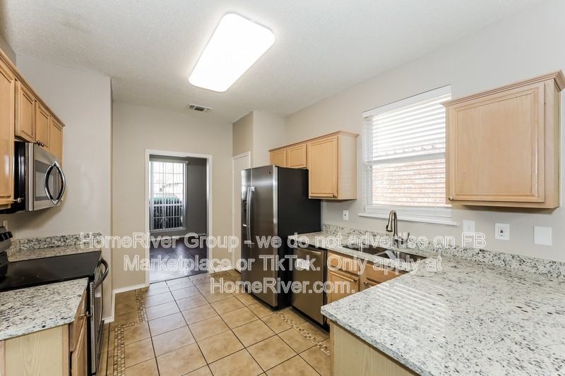 542 Alameda Ave - Photo 5 of 23