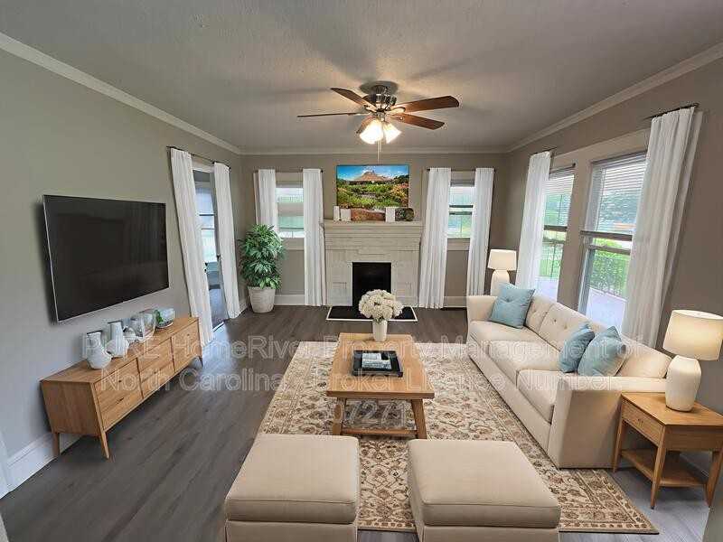 1103 Jackson St - Photo 3 of 22