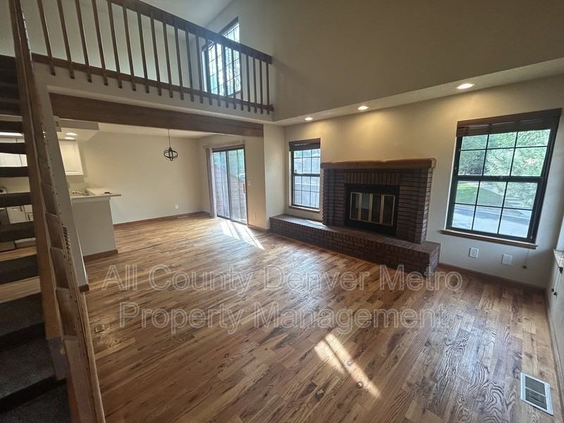 8020 Holland Ct #B - Photo 6 of 30