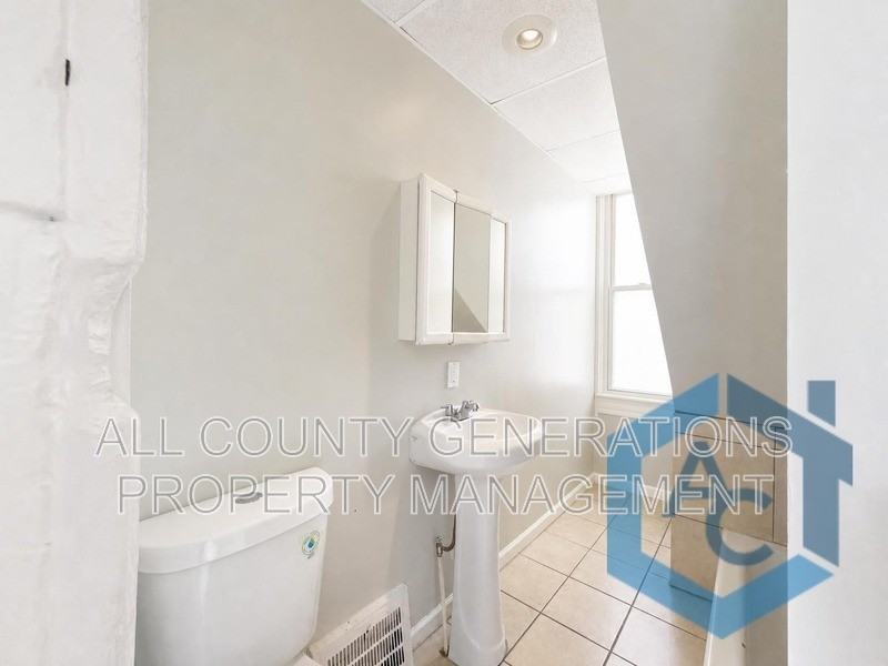 3333 Denison Ave - Photo 5 of 10