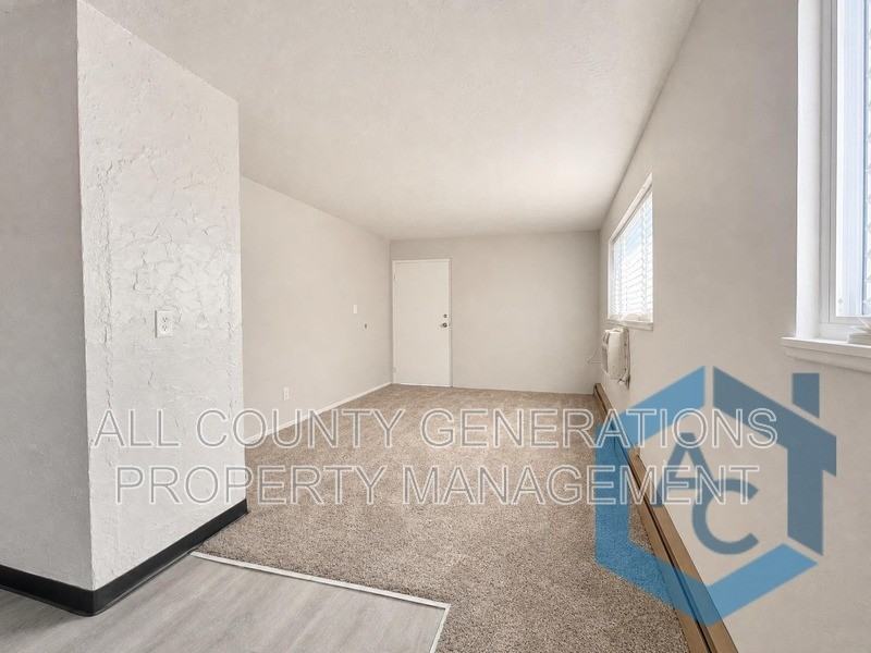 3520 W 105th St - Photo 4 of 8