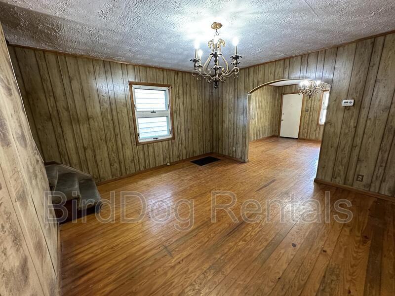 680 Wager St - Photo 5 of 19