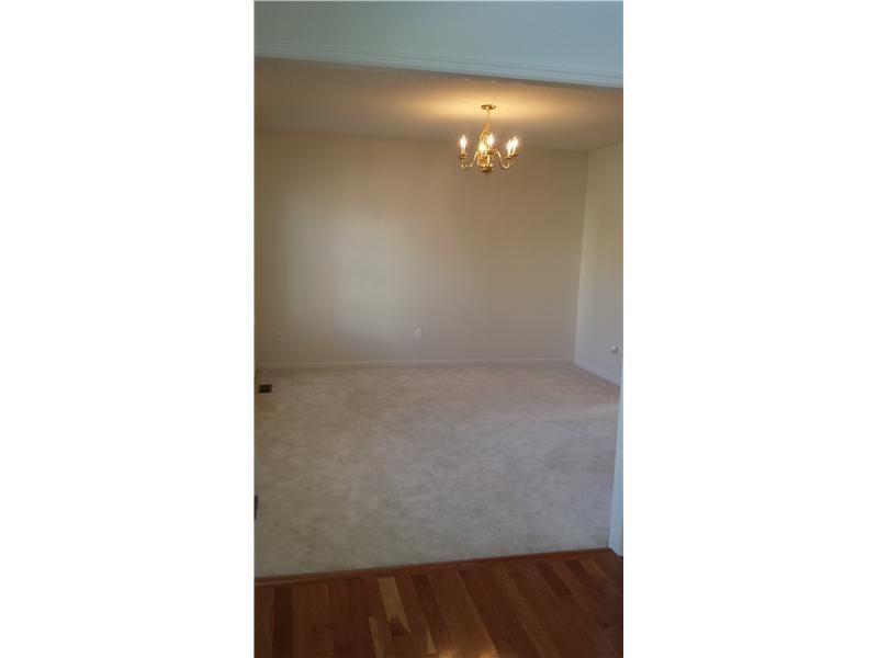 107 Springhill Dr - Photo 3 of 22