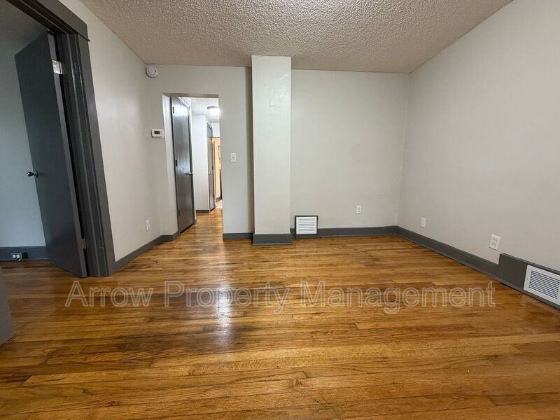 236 W E St - Photo 2 of 19