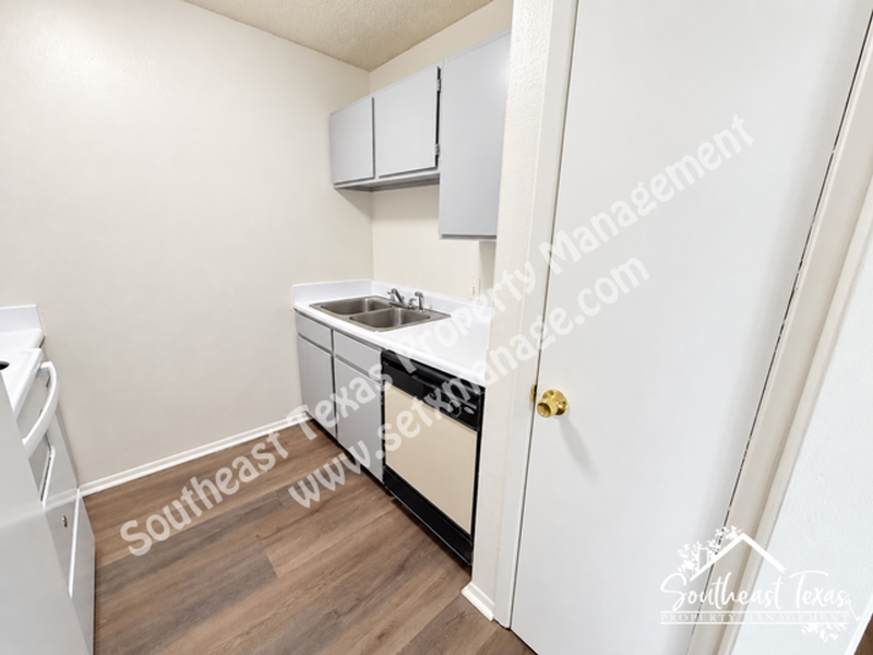4110 Arthur Ln #19 - Photo 4 of 9