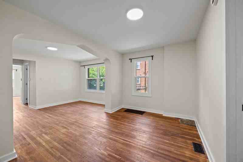1383 Eastview Ave - Photo 3 of 13