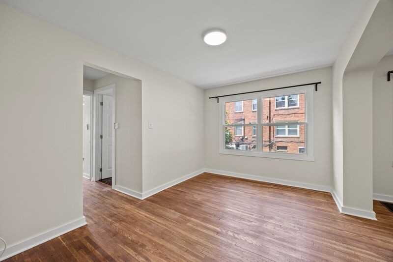 1383 Eastview Ave - Photo 6 of 13