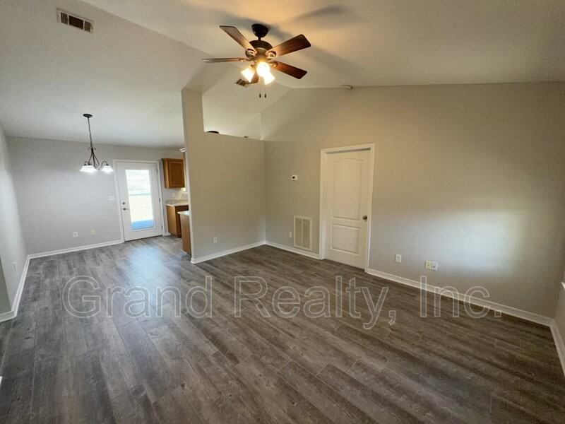 6108 Anderson Ln - Photo 2 of 23
