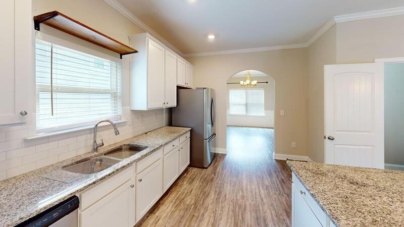 17 Four Feathers Ln Ne - Photo 5 of 36