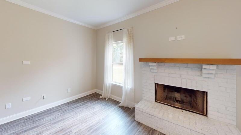 17 Four Feathers Ln Ne - Photo 7 of 36