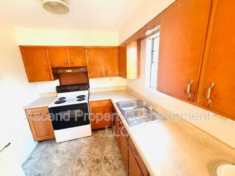4512 Old Mission Rd - Photo 3 of 9
