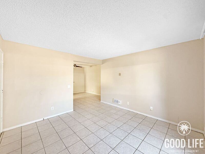 512 Sandalwood Pl #1 - Photo 2 of 14