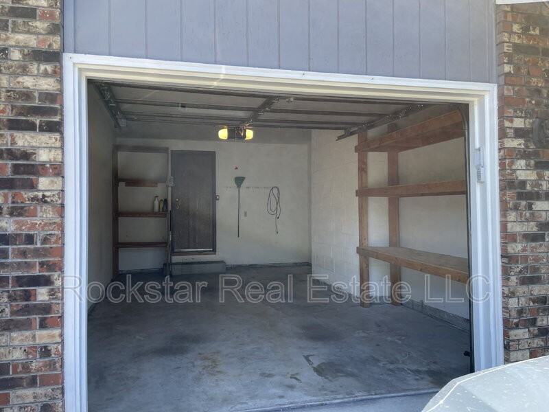 9514 N Howard St - Photo 2 of 33