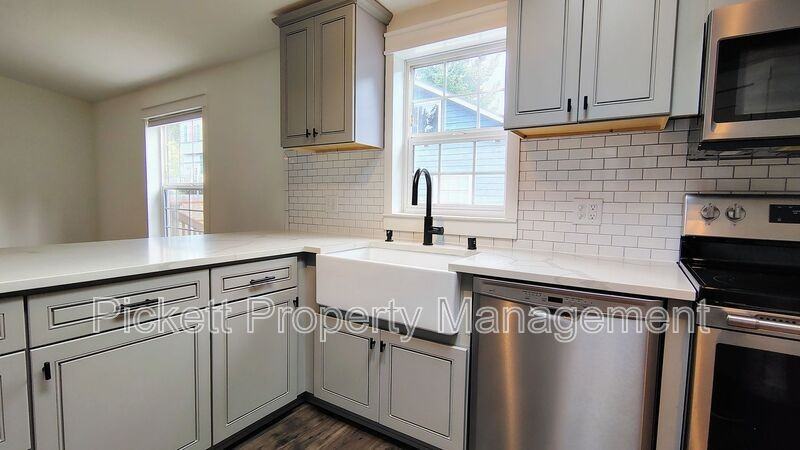 11438 Se Regatta View Ln - Photo 4 of 24