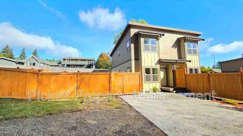 3667 Pine Rd - Photo 2 of 29