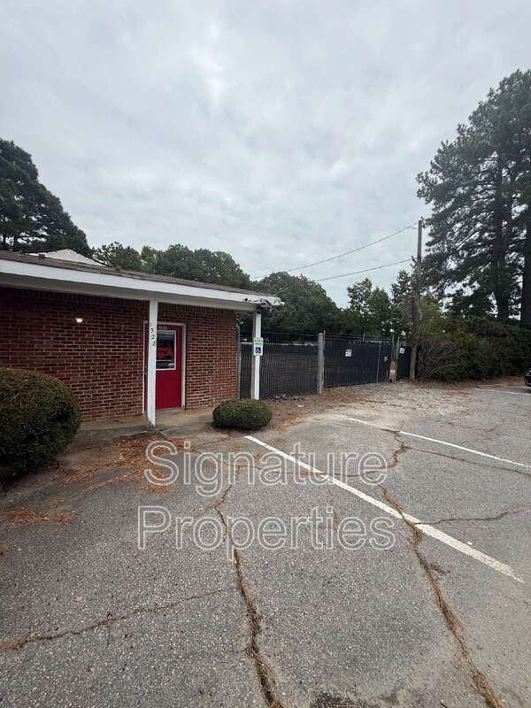 1528 Centerville Tpke - Photo 3 of 11