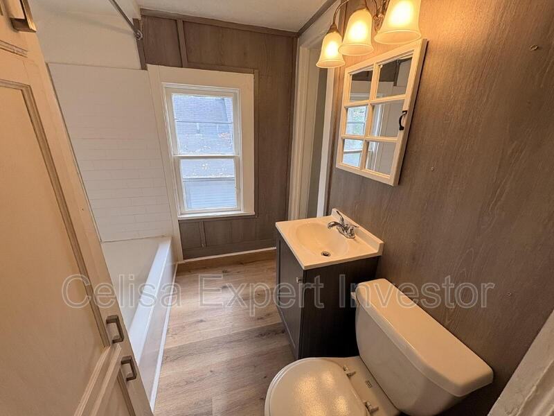 1237 W Packard Ave - Photo 7 of 7