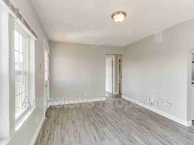 1231 N Grand Blvd - Photo 3 of 33