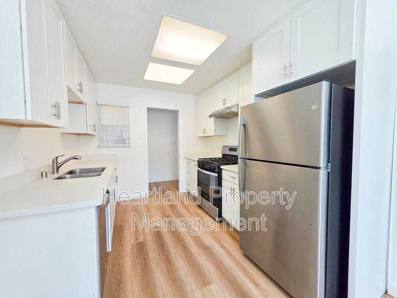 615 Fig Ave - Photo 3 of 12