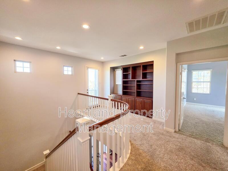 6193 Blue Dawn Trl - Photo 7 of 17