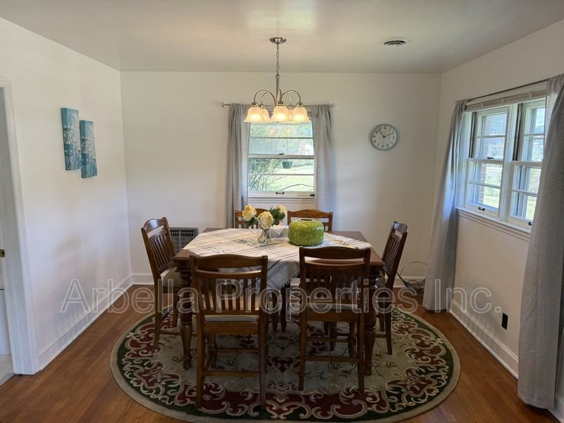 357 Hickory Ln - Photo 7 of 23