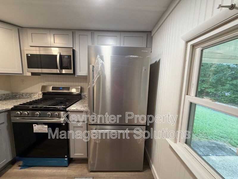 140 Moffett Branch Rd - Photo 4 of 44