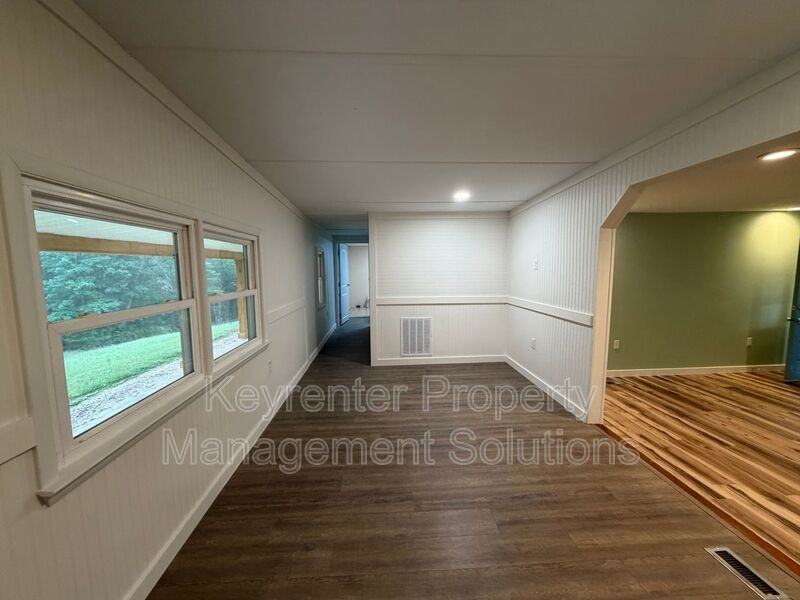 140 Moffett Branch Rd - Photo 7 of 44
