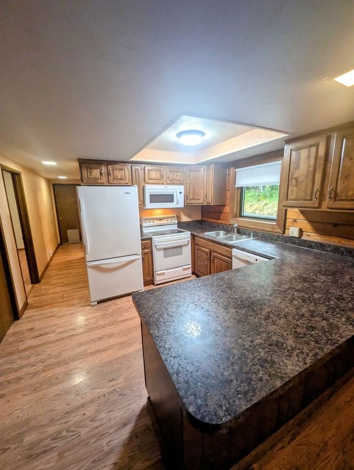 10903 Mendenhall Loop Rd - Photo 4 of 22