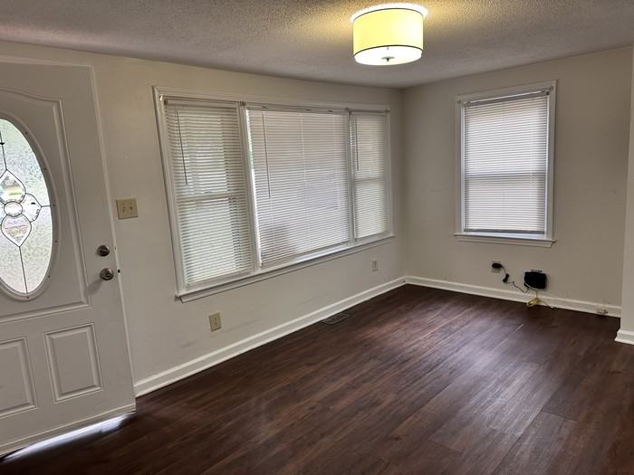 568 Gantt St - Photo 2 of 9