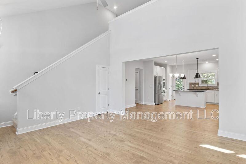 25 Kingwood Ct - Photo 2 of 19
