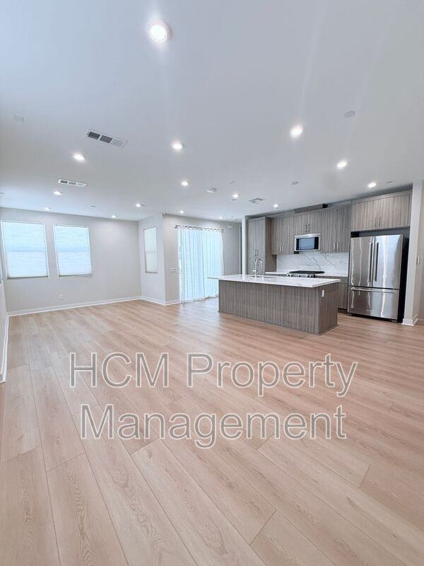 1211 W Bushell St - Photo 6 of 28