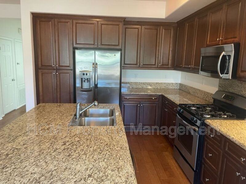 115 Silverado - Photo 3 of 29
